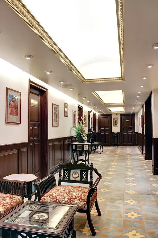 Palace On Ganges - Heritage Hotel Varanasi India