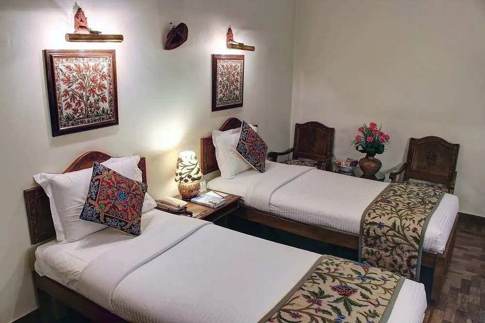 Palace On Ganges - Heritage Hotel Varanasi India