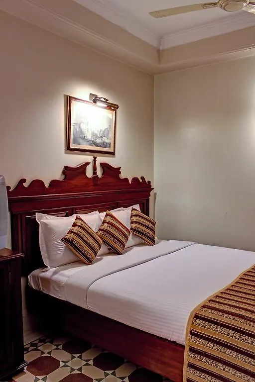 Palace On Ganges - Heritage Hotel Varanasi